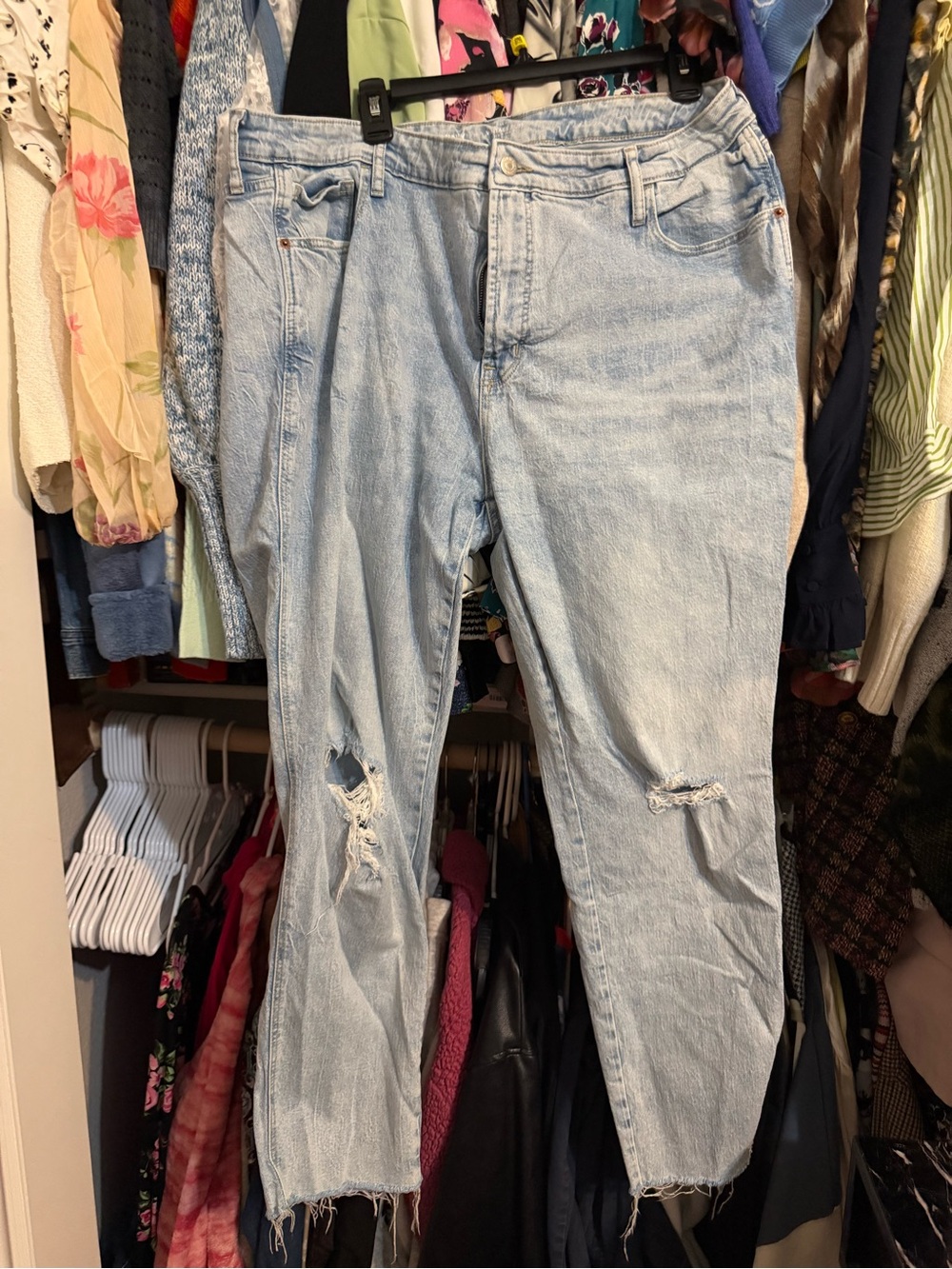 Old Navy high rise jeans 18